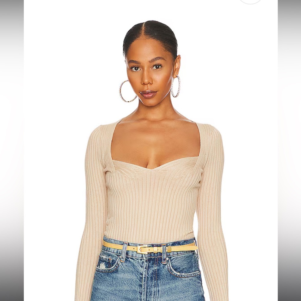 Accorsa Sweetheart Sweater in Champagne
LPA
